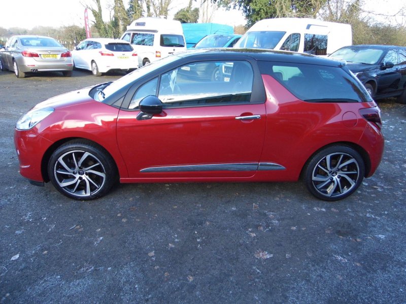 CITROEN DS3 1.2 PureTech DStyle Plus Euro 6 (s/s) 3dr 2015